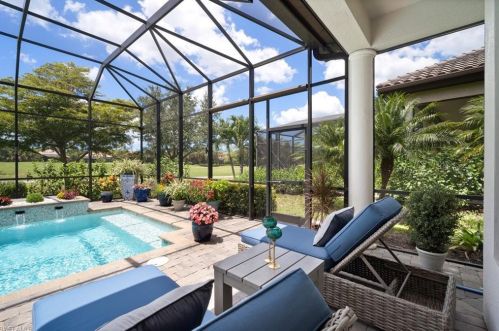 6718 Canwick Cove Cir, Naples FL 34113-3201 exterior