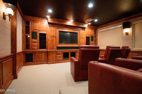 1899 Kaibab Dr, Chandler AZ  85249-3366 exterior