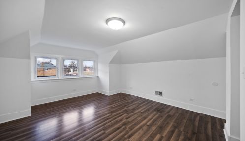 4300 Cullerton St, Chicago IL 60608-2620 exterior