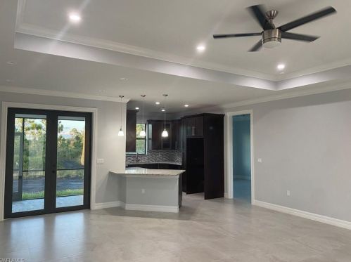 4099 58 Ave, Naples FL 34120-4021 exterior