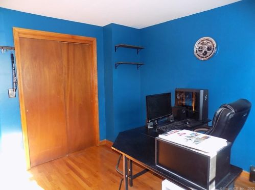 264 Meadowview Dr, Torrington CT 06790-3440 exterior