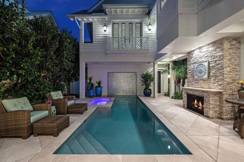 531 4 Ave, Naples FL 34120-4961 exterior