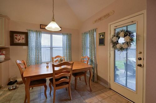 5702 Kelly Ml Ln, Humble TX 77346-2098 exterior