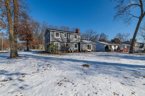 2813 Brahms Ave, Kalamazoo MI 49024-6628 exterior