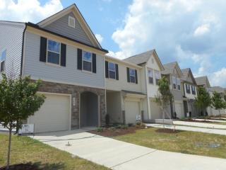 96 River Dell Townes Ave, Clayton NC  27527-4277 exterior