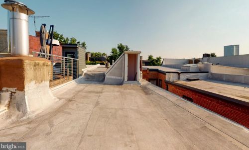 2319 Delancey Pl, Philadelphia PA 19103-6406 exterior