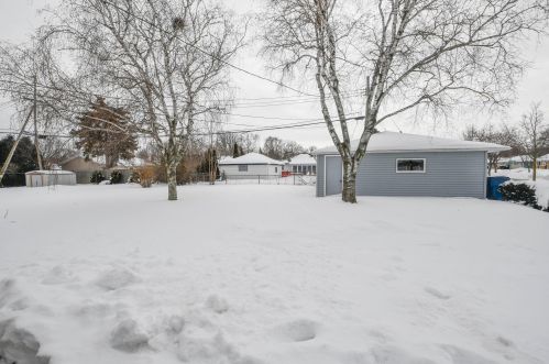 3300 83rd St, Milwaukee, WI 53219-3836