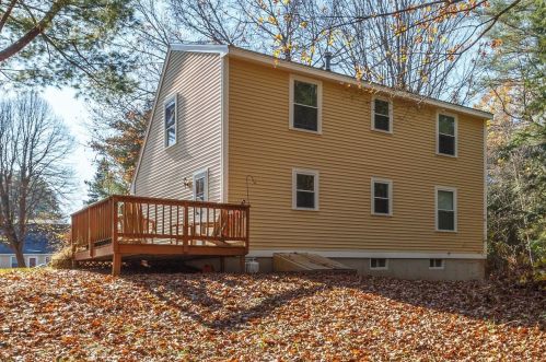 10 Whittaker Cir, Concord NH 03303-1589 exterior