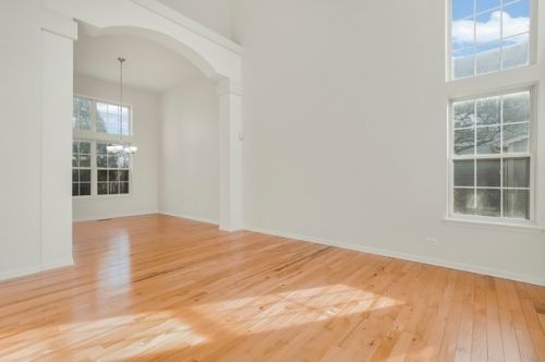 1715 Vlg Ct, Bull Valley IL 60014-2010 exterior