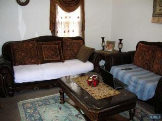 19 Macarthur Ave, Hasbrouck Heights NJ  07604-1514 exterior