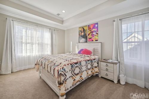 405 Prospect Ave, Green Brook NJ  08812-1529 exterior