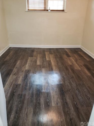 214 College Dr, Edison NJ  08817-5994 exterior