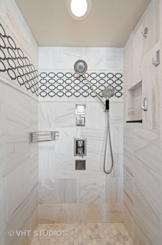 323 Kenmore Ave, Elmhurst IL 60126-3517 exterior