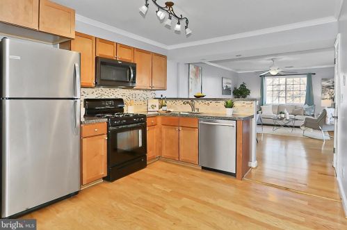 5260 Maris Ave, Alexandria VA  22304-1904 exterior