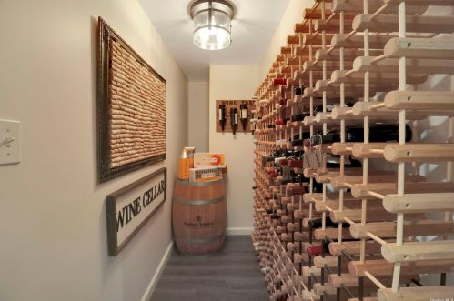 35 Astro Pl, Huntington Station NY 11746-5707 exterior