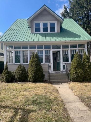 226 Warren Ave, Big Rapids, MI 49307-1846