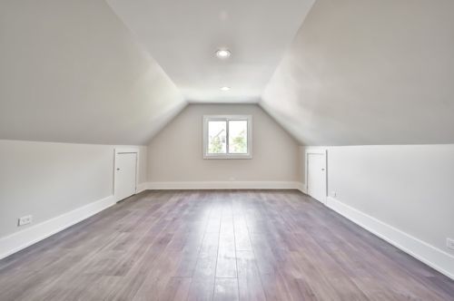 2963 Ridgeway Ave, Chicago IL  60618-7344 exterior