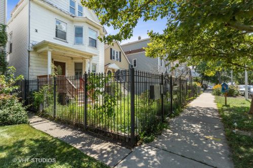 6129 Ravenswood Ave, Chicago IL  60660-2319 exterior