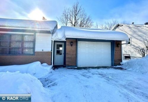 1618 25th St, Hibbing, MN 55746-3309