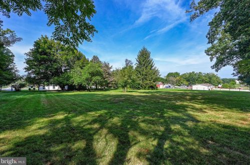 1076 Beck Ml Rd, Hanover PA 17331-9752 exterior