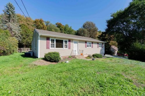 35 Bushwick Rd, Poughkeepsie, NY 12603-3811