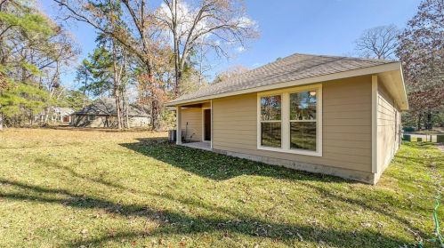 94 Frst Ln, Huntsville TX 77340-8927 exterior