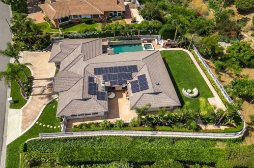 1347 Dana Pl, Fullerton CA  92831-1108 exterior