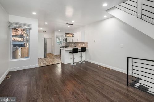 2267 Cambria St, Philadelphia PA 19134-4232 exterior