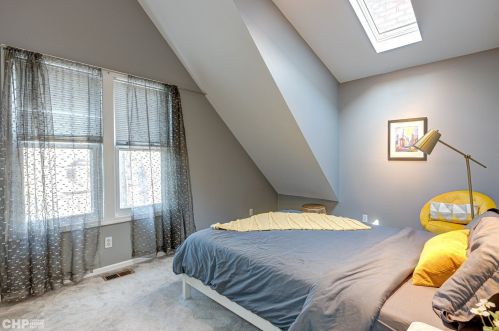 2743 Greenview Ave, Chicago IL 60657-4007 exterior