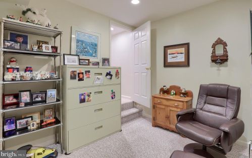 31 Lewiston Cir, Lancaster PA 17601-4883 exterior