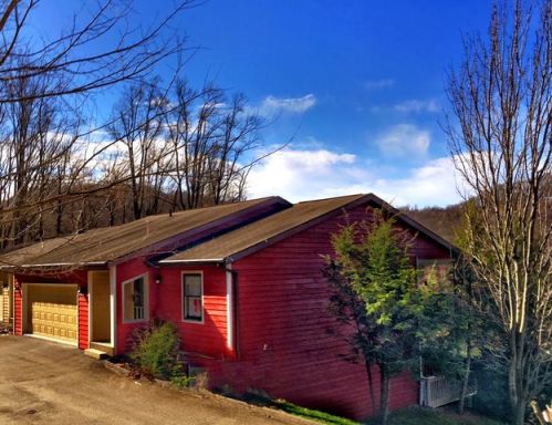 9 Mont Chateau Est, Morgantown, WV 26508-8058