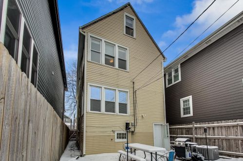 2421 Artesian Ave, Chicago IL 60645-5302 exterior