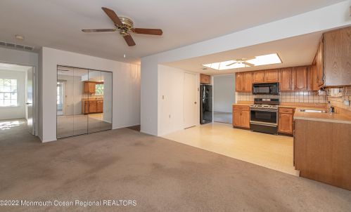 2 Cork Pl, Lacey NJ 08731-5603 exterior