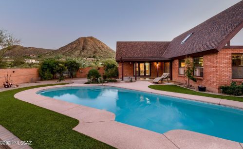 4375 Anklam Rd, Tucson AZ 85745-2149 exterior