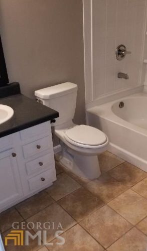 2103 Par 3 Way, Lithonia GA 30038-1801 exterior