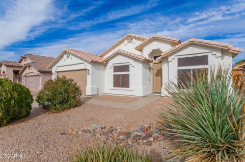 1024 Blackhawk Dr, Phoenix AZ  85024-4173 exterior