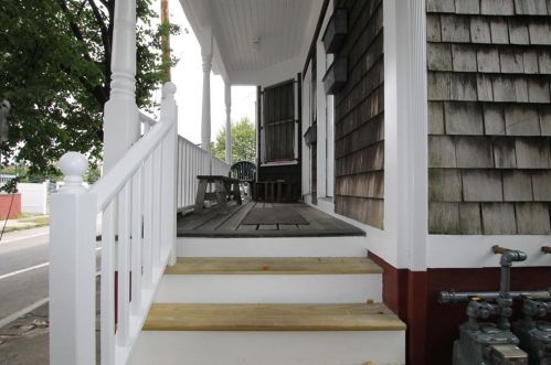 292 Friendship St, Providence, RI 02903-4508