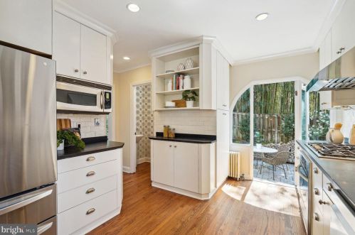 5220 Klingle St, Washington DC 20016-2657 exterior