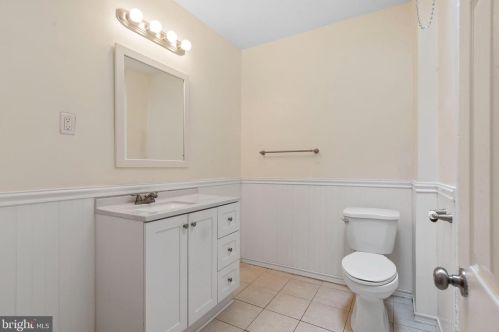 2269 Cambria St, Philadelphia PA 19134-4206 exterior