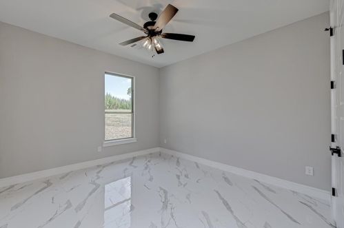 146 Bermuda Cir, Montgomery TX 77356-8205 exterior