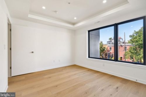 761 Cleveland St, Philadelphia PA 19146-2909 exterior