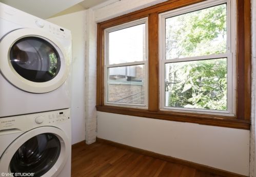 940 Gunnison St, Chicago IL  60640-4211 exterior