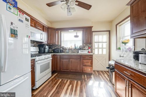 6327 Glenloch St, Philadelphia PA  19135-3203 exterior