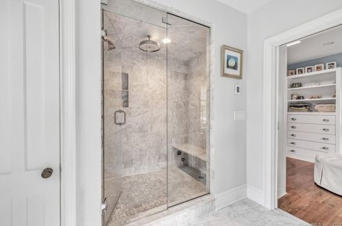 6 Crockett St, Norwalk CT 06853-1611 exterior