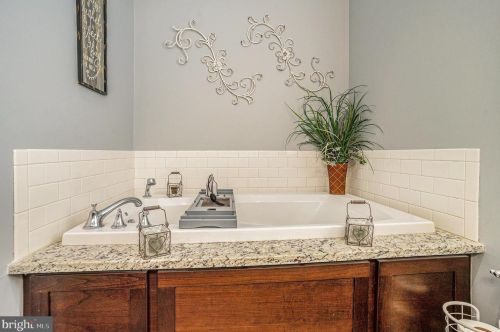 4329 Boone St, Philadelphia PA  19128-4904 exterior