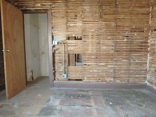 8305 Burley Ave, Chicago IL exterior