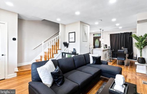 135 Lynhaven Dr, Alexandria VA  22305-3106 exterior