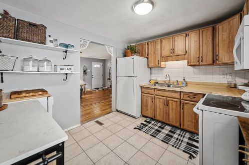 4301 Fatima Dr, Saint Louis MO 63123-6707 exterior