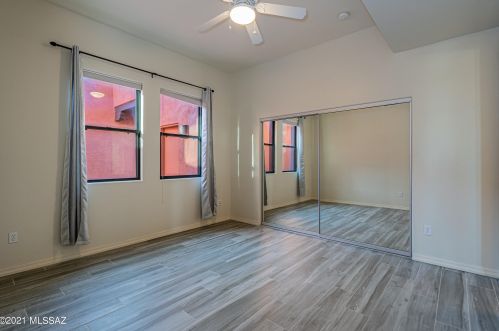 321 Corte Tortuga Vis, Tucson AZ  85745-1792 exterior