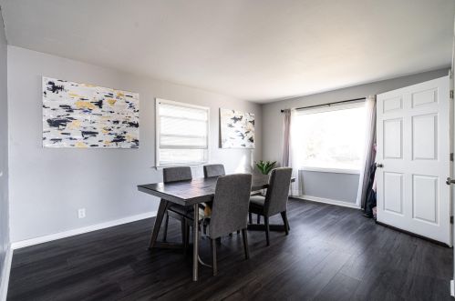 5823 117th St, Milwaukee, WI 53225-2207